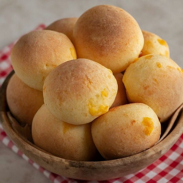 PANDEBONOS KETO RELLENOS DE QUESO MOZARELLA 6 UNIDADES